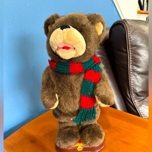 Vtg North Pole Productions Gemmy Animated Holiday Christmas Bear Dances Musical